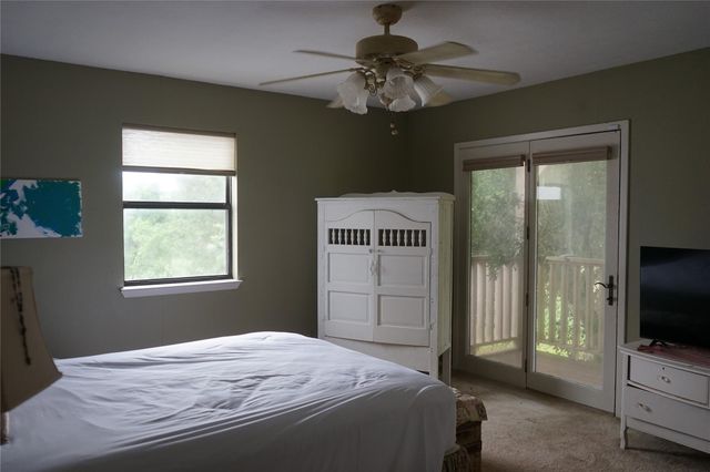 1454 Red Town RD, Elgin, TX 78621