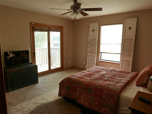 1454 Red Town RD, Elgin, TX 78621