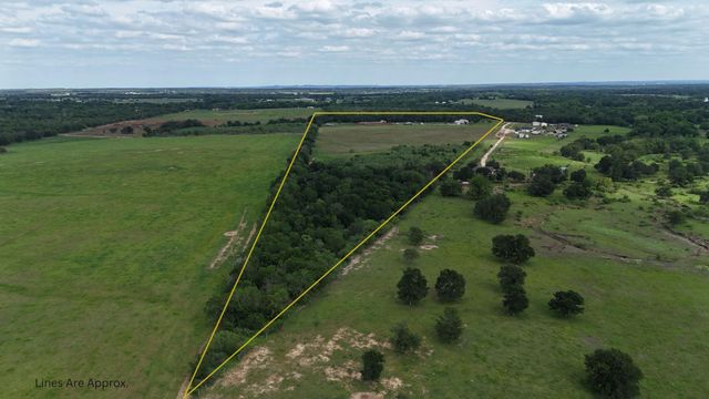 1454 Red Town RD, Elgin, TX 78621