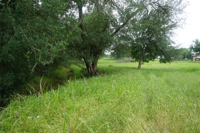 1454 Red Town RD, Elgin, TX 78621