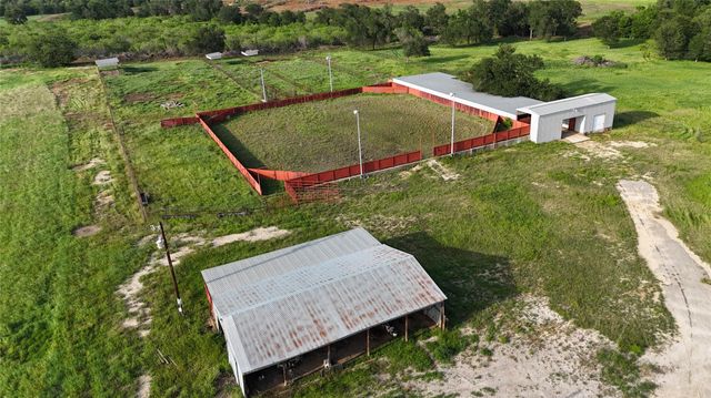1454 Red Town RD, Elgin, TX 78621