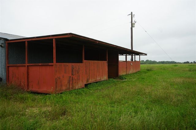 1454 Red Town RD, Elgin, TX 78621