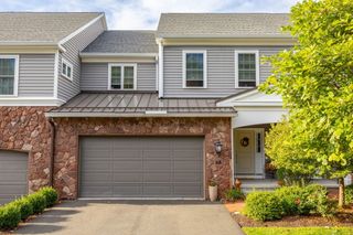 6 Mill Pond Lane B, Simsbury, CT 06070
