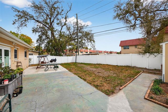 6285 101ST WAY, Seminole, FL 33772