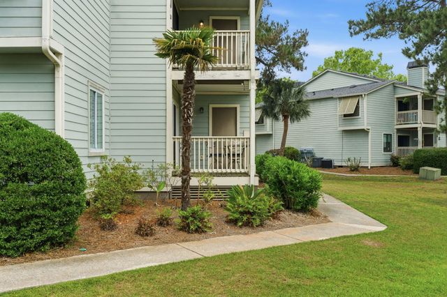 1481 Center Street Ext Apt 205, Mount Pleasant, SC 29464