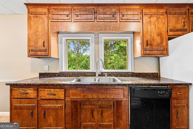 1022 Jones Ferry Road, Elberton, GA 30635