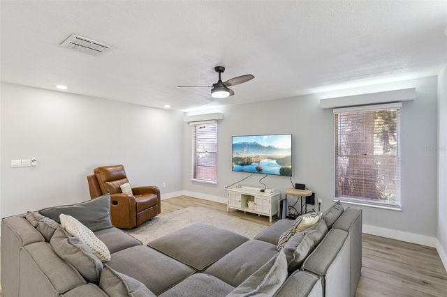 549 IRIS STREET, Altamonte Springs, FL 32714