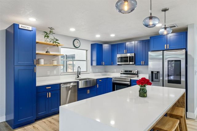 549 IRIS STREET, Altamonte Springs, FL 32714