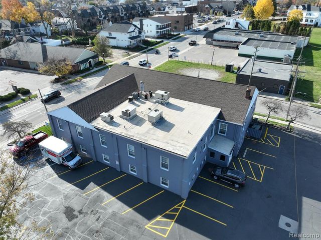 496 W Ann Arbor Trail, Plymouth, MI 48170