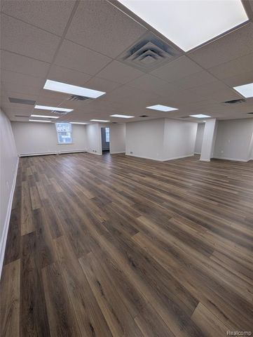 496 W Ann Arbor Trail, Plymouth, MI 48170