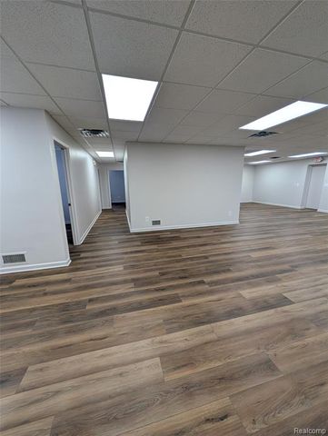 496 W Ann Arbor Trail, Plymouth, MI 48170