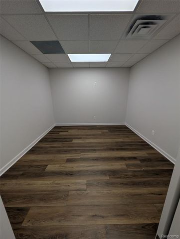 496 W Ann Arbor Trail, Plymouth, MI 48170