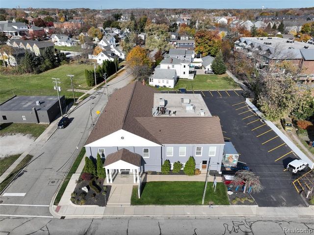 496 W Ann Arbor Trail, Plymouth, MI 48170