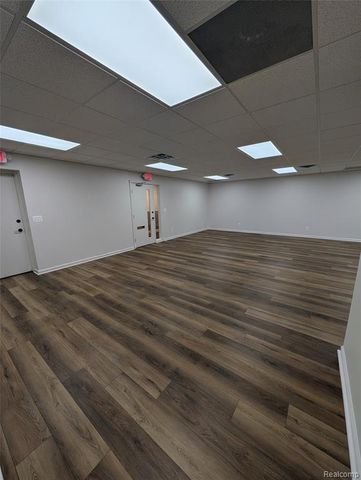 496 W Ann Arbor Trail, Plymouth, MI 48170