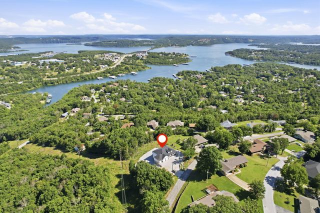 24 Hickory Drive, Kimberling City, MO 65686