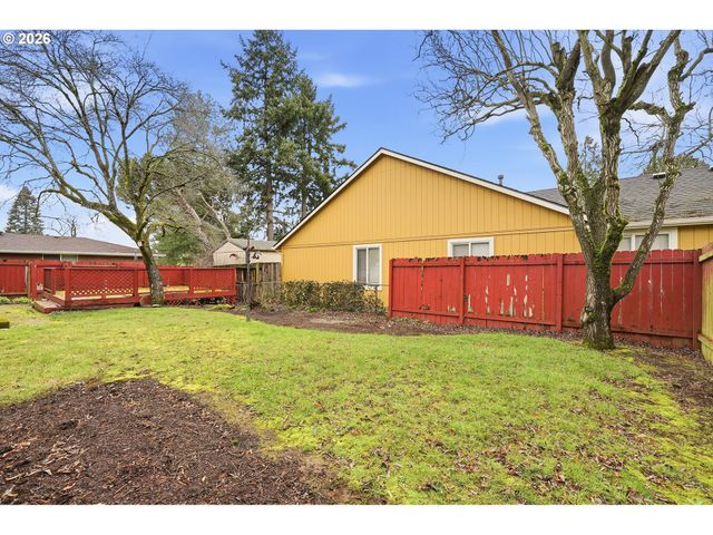7710 N WASHBURNE Ave, Portland, OR 97217