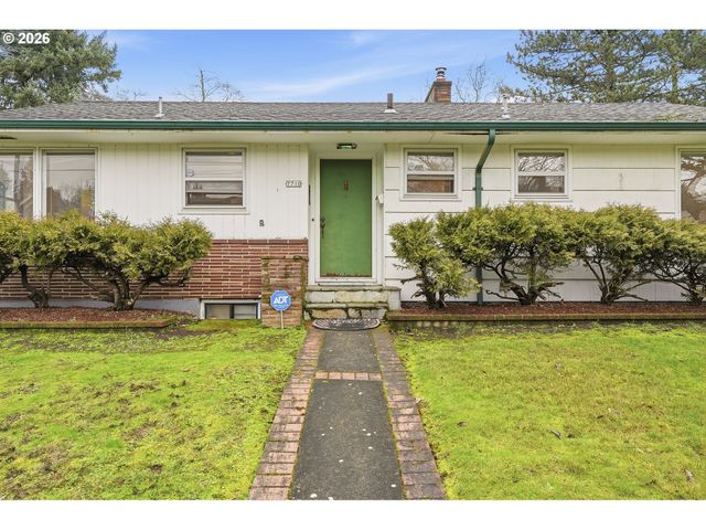 7710 N WASHBURNE Ave, Portland, OR 97217