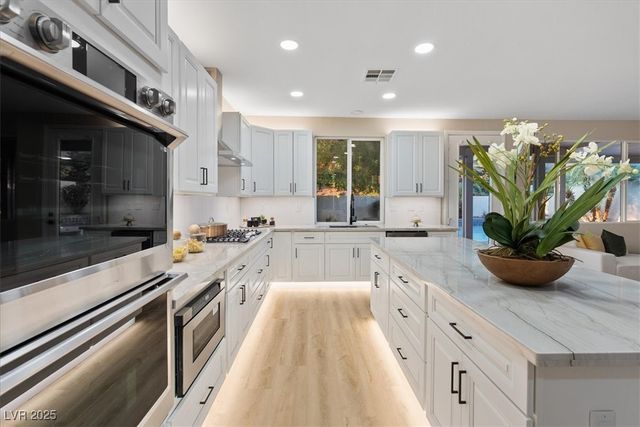 1662 Ravanusa Drive, Henderson, NV 89052