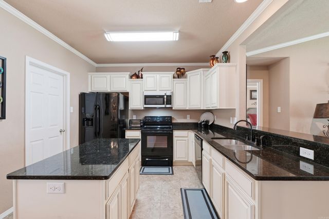 1107 Crossing Loop, Bryant, AR 72022