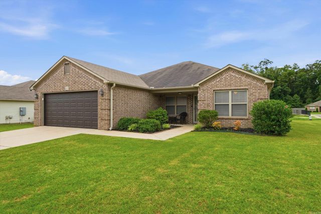 1107 Crossing Loop, Bryant, AR 72022