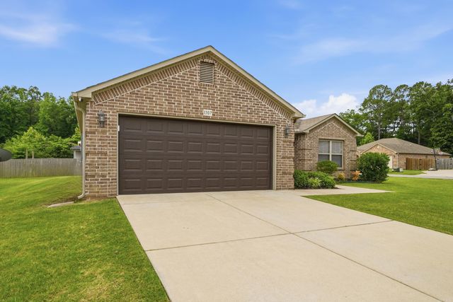 1107 Crossing Loop, Bryant, AR 72022