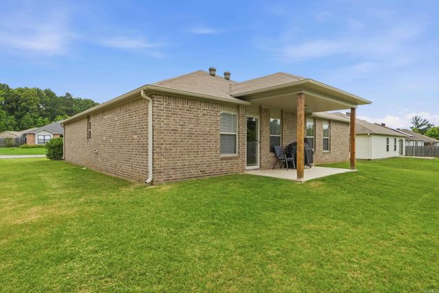 1107 Crossing Loop, Bryant, AR 72022