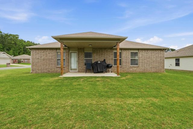 1107 Crossing Loop, Bryant, AR 72022