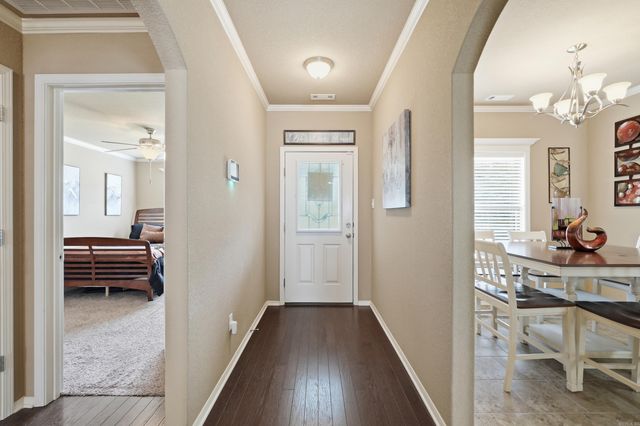 1107 Crossing Loop, Bryant, AR 72022