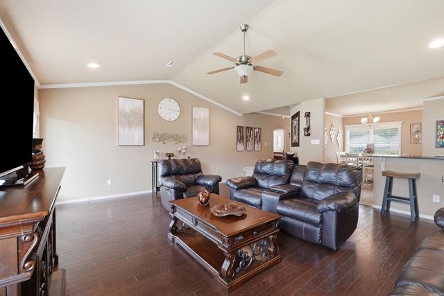 1107 Crossing Loop, Bryant, AR 72022