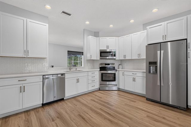 714 HIDDEN LAKE DRIVE, Tarpon Springs, FL 34689