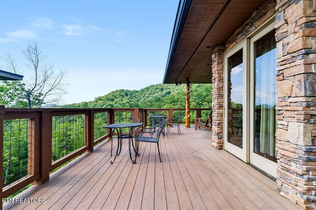 1441 Mountain Ash Way, Sevierville, TN 37876