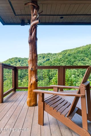 1441 Mountain Ash Way, Sevierville, TN 37876