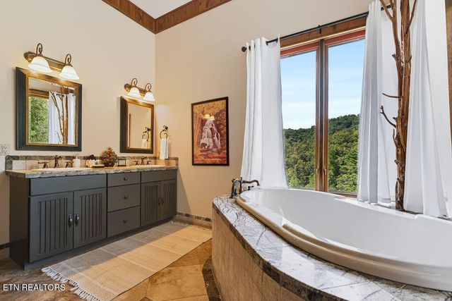 1441 Mountain Ash Way, Sevierville, TN 37876