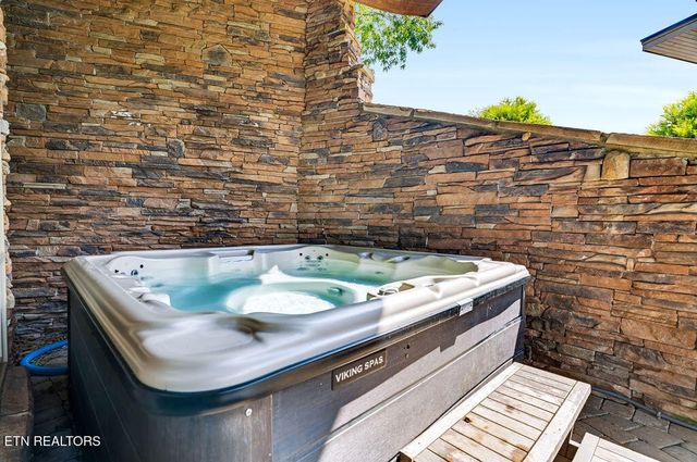 1441 Mountain Ash Way, Sevierville, TN 37876