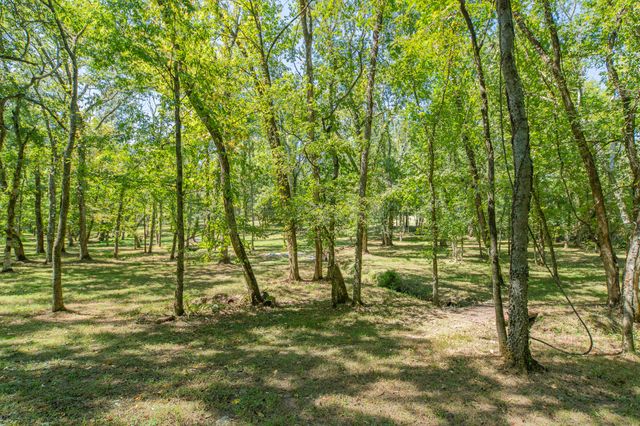 5085 Flat Creek Rd, Spring Hill, TN 37174