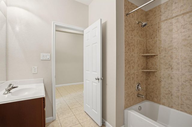 11103 Avery Oaks Lane, Richmond, TX 77406