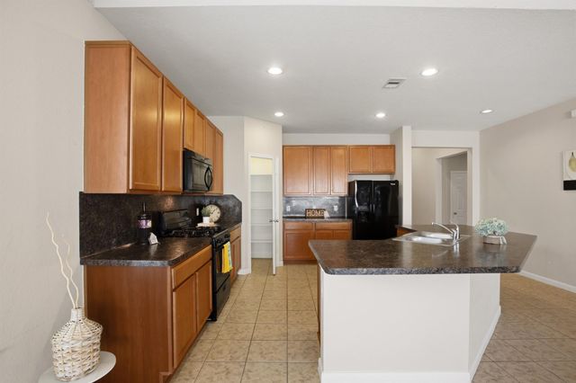 11103 Avery Oaks Lane, Richmond, TX 77406