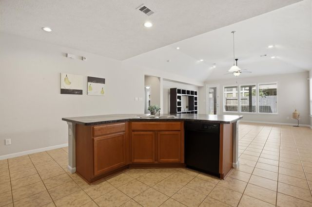 11103 Avery Oaks Lane, Richmond, TX 77406