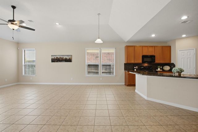 11103 Avery Oaks Lane, Richmond, TX 77406