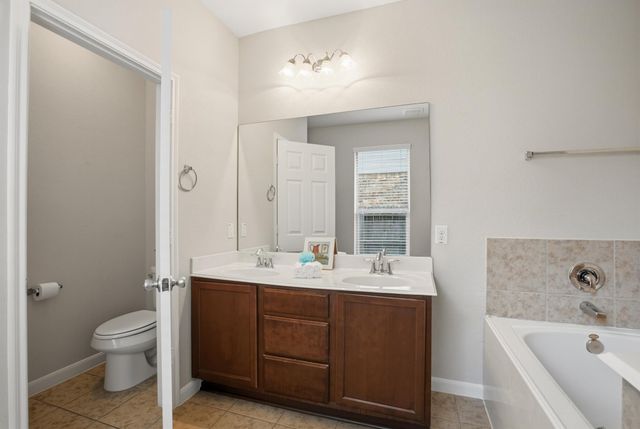 11103 Avery Oaks Lane, Richmond, TX 77406