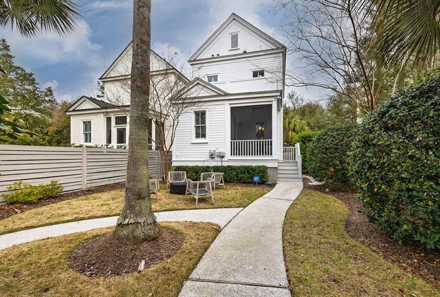 281 N Shelmore Boulevard, Mount Pleasant, SC 29464