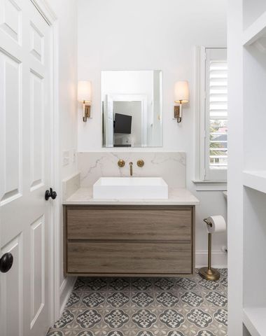 281 N Shelmore Boulevard, Mount Pleasant, SC 29464