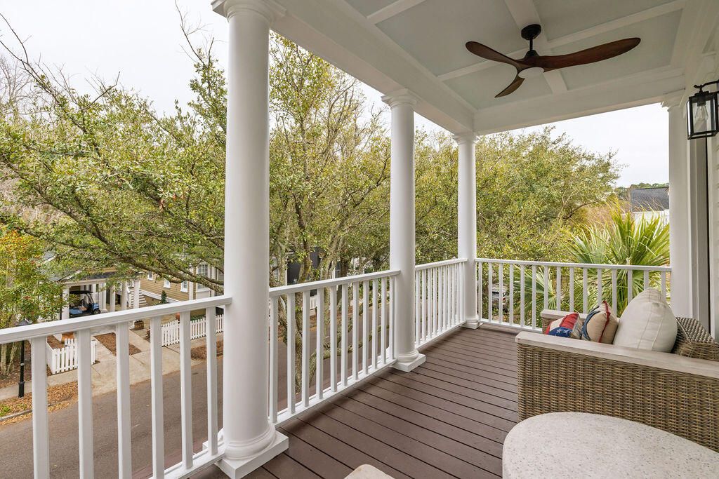 Image 31 of property listing at 281 N Shelmore Boulevard, Mount Pleasant, SC 29464