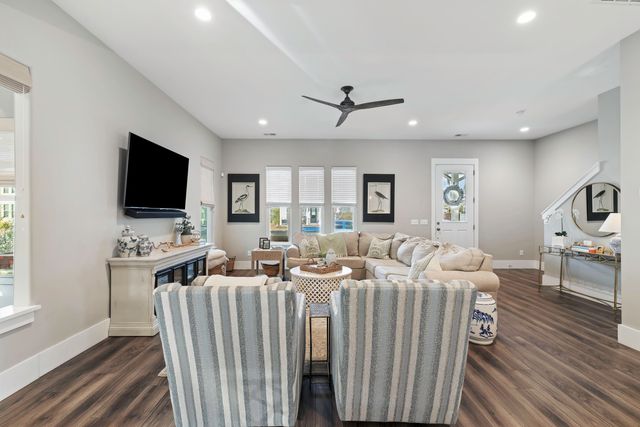 105 Bright Leaf Loop, Summerville, SC 29486