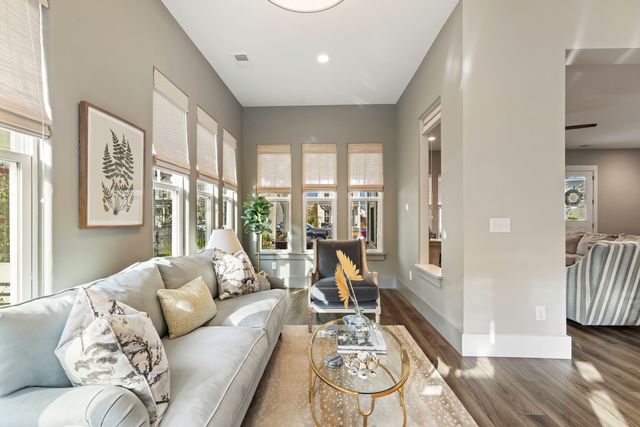 105 Bright Leaf Loop, Summerville, SC 29486