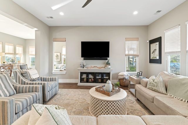 105 Bright Leaf Loop, Summerville, SC 29486