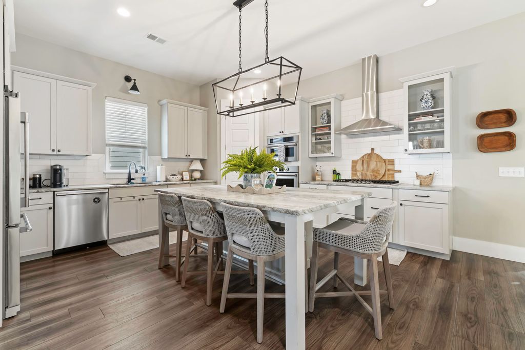 Image 19 of property listing at 105 Bright Leaf Loop, Summerville, SC 29486