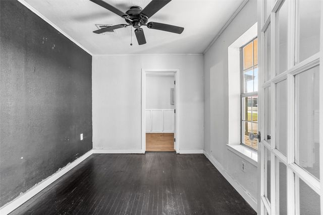 2320 Juniper Street, Haltom City, TX 76117