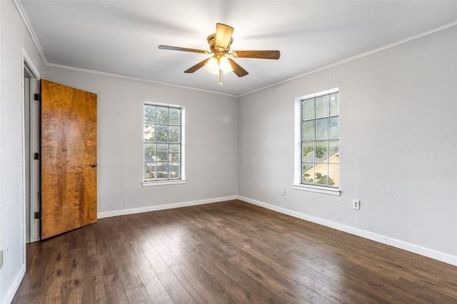 2320 Juniper Street, Haltom City, TX 76117