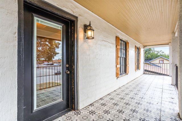 2320 Juniper Street, Haltom City, TX 76117